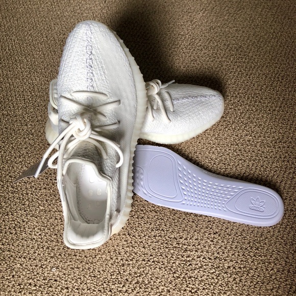 Adidas Yeezy Boost 350 V2 Cream *DEADSTOCK* - Picture 3 of 8